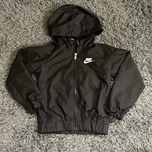 Nike 4t Windbreaker